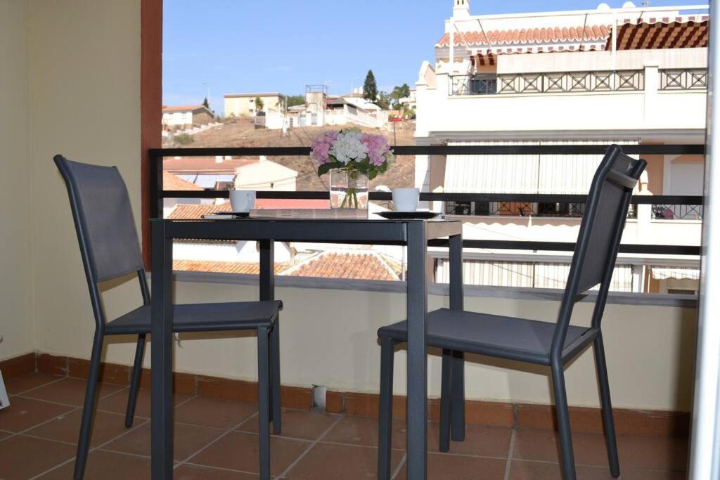 Precioso Apartamento En Primera Linea De Playa En Caleta De Velez Ngoại thất bức ảnh