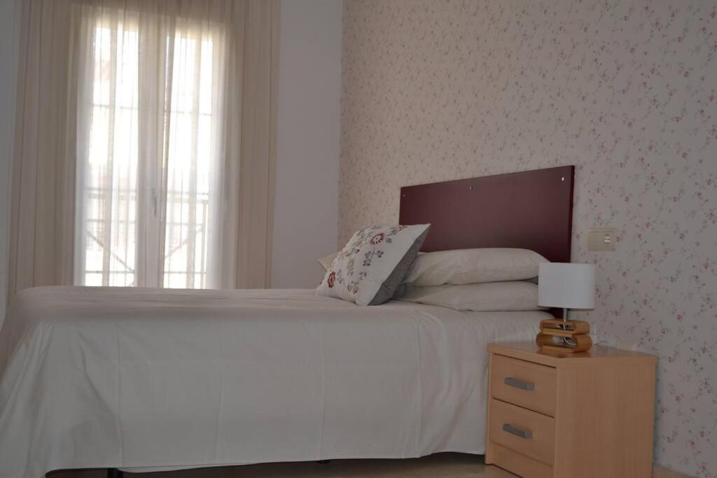 Precioso Apartamento En Primera Linea De Playa En Caleta De Velez Ngoại thất bức ảnh