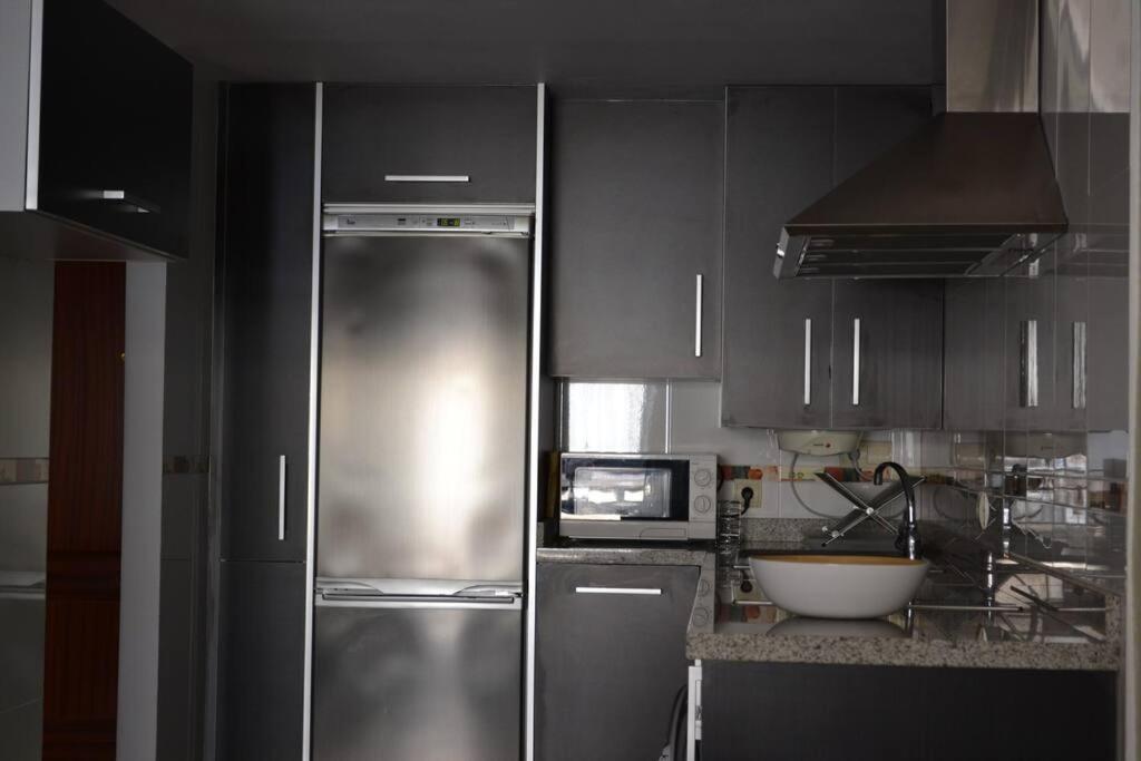 Precioso Apartamento En Primera Linea De Playa En Caleta De Velez Ngoại thất bức ảnh