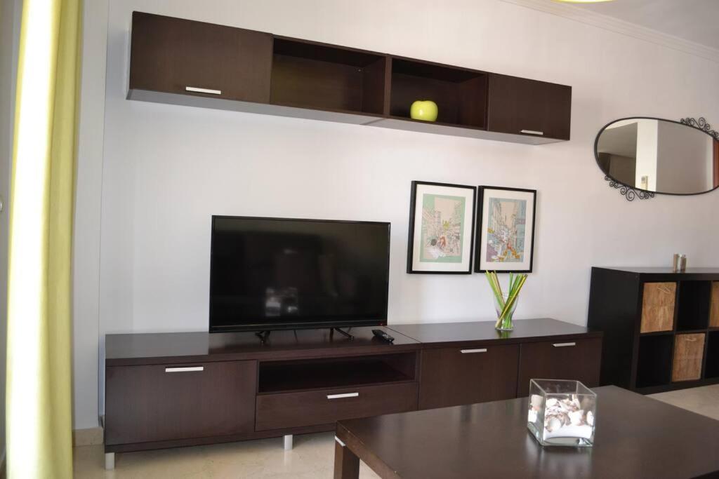 Precioso Apartamento En Primera Linea De Playa En Caleta De Velez Ngoại thất bức ảnh