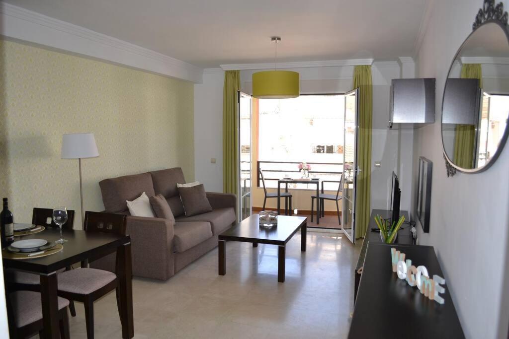 Precioso Apartamento En Primera Linea De Playa En Caleta De Velez Ngoại thất bức ảnh