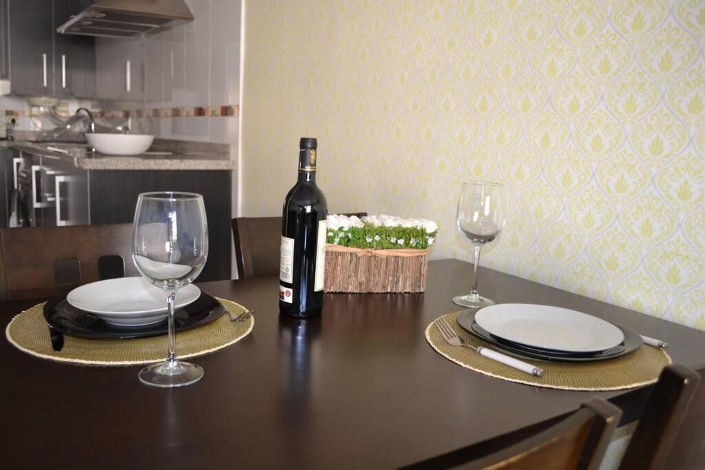 Precioso Apartamento En Primera Linea De Playa En Caleta De Velez Ngoại thất bức ảnh